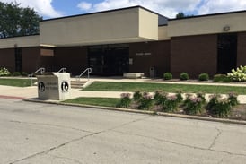 Reddick Library in Ottawa to pass out zinnias in monthly kit