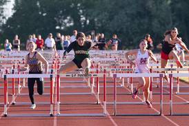Lily Bosnich, Daniella Bumber to contend for titles: NewsTribune 1A girls state track and field preview