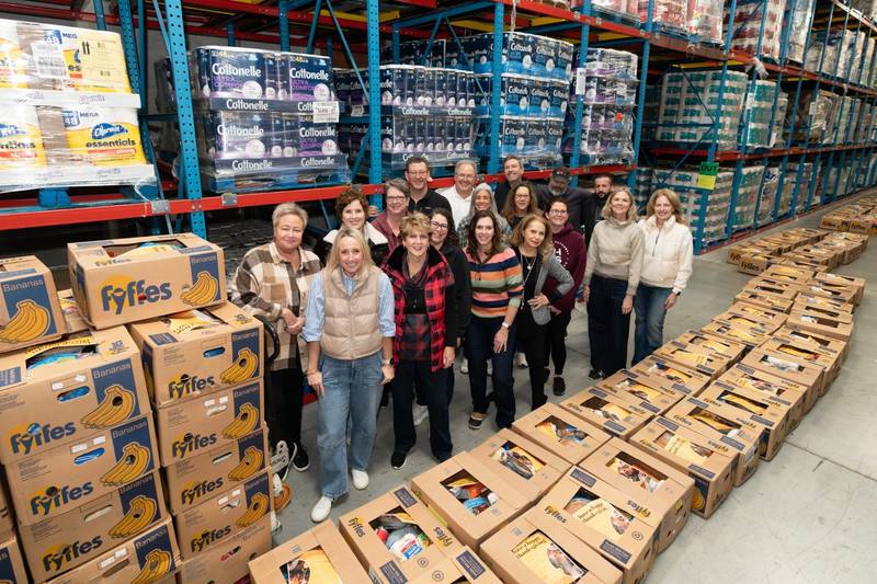 First Row: Lynsey Wolfe, Dee Wagner, Daina Jacobson, Leslie Mulsoff, Anna Marie Henry, Sarah Hockenberry, Keri Cook Falls, and Maria Etling.
Second Row: Therese Schaefer, Kathy Freese, Dorie Sanderson, Jackson Sanderson, Tom Etling, Eric Nowik, Wayne Zinder, and Eddie Moses.