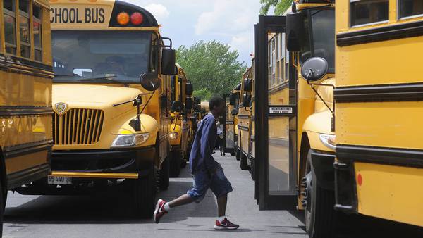 Mendota board discusses school bus safety cameras