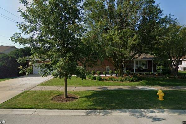 Tinley Park: Single-family home sells for $445,000