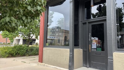 Misfits Bar opens in Ottawa over Fourth of July Weekend