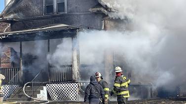 Firefighters battle blaze in subzero temperatures in La Salle