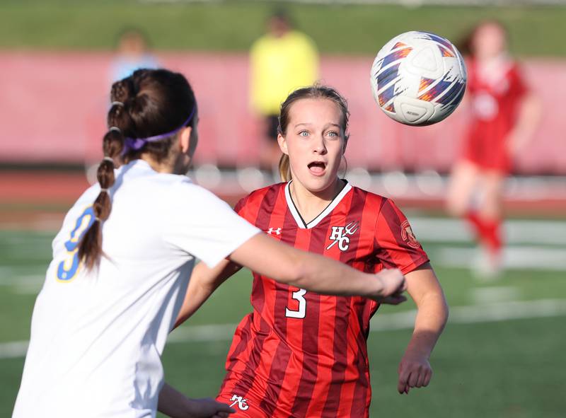 Hinsdale Central's Cate McDonnell (3) tracks the ball during the girls varsity soccer match between Lyons Township and Hinsdale Central high schools in Hinsdale on Tuesday, April 18, 2023.