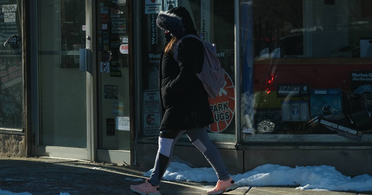 Wind chills could hit 35 below zero in northern Illinois as extreme cold arrives