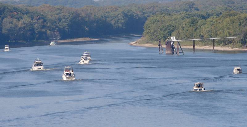 Loopers make their way downstream of the Illinois River on Wednesday, Sept. 17, 2025 near Starved Rock State Park. The boaters will have to navigate the river at a very low level.