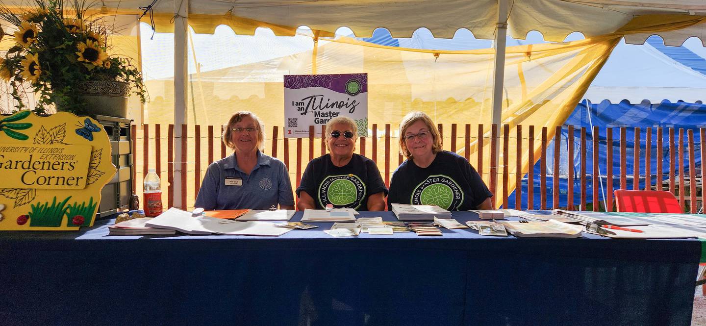 Happy to share their expertise are volunteer Master Gardeners, part of the University of Illinois Extension.