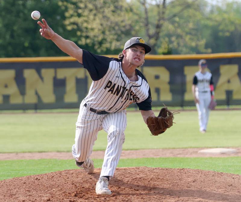 Putnam County's Johnathon Stunkel lets go of a throw to Mendota on Friday, May 8, 2026 at Putnam County High School.