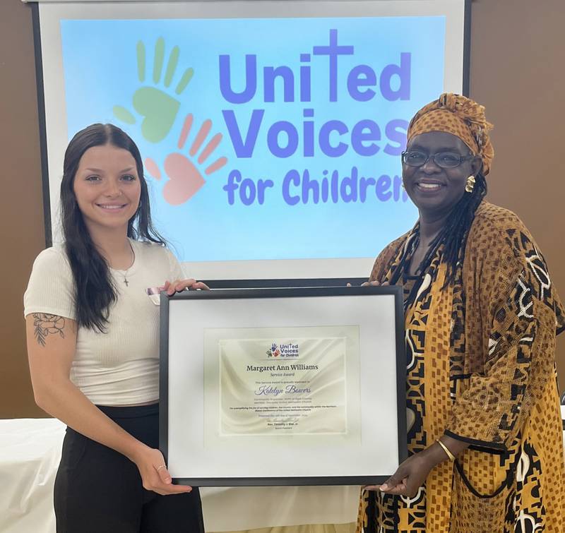 Rev. Dr. Audrea Nanabray (right) presents Katelyn Bowers with the Rev. Margaret Ann Williams Service Award.