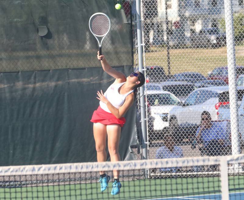 Ottawa's Zulee Moreland plays tennis on Tuesday, Sept. 16, 2025 at Ottawa High School.