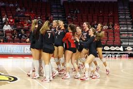 Benet advances to fourth straight state IHSA Class 4A title game with win over Lockport