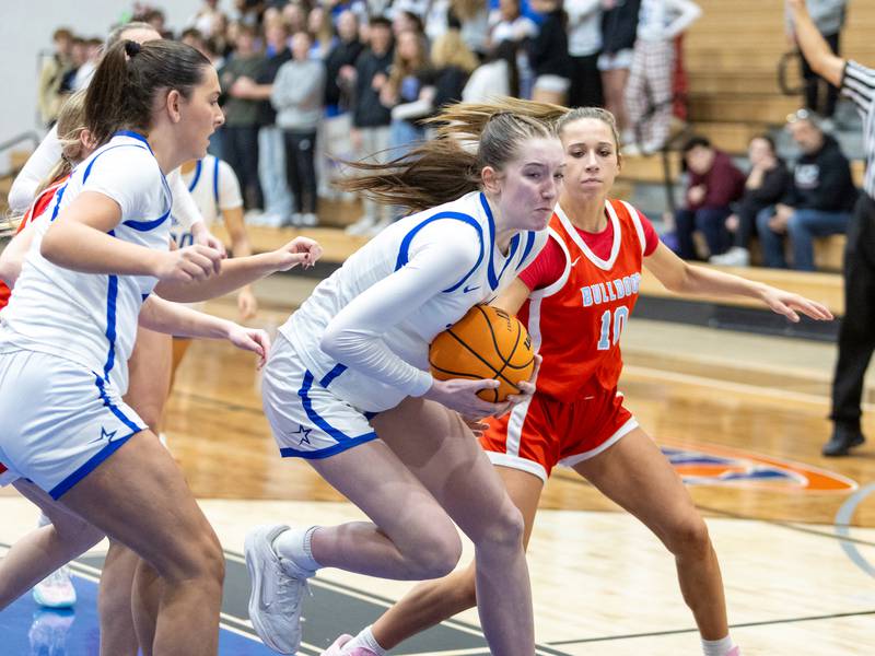 St. Charles North punches the pace early, snaps six-game losing streak against Batavia