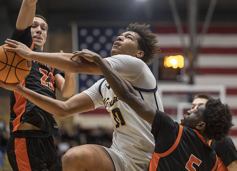 Sterling’s Koby Bell gets fouled UT’s Houssain Issifou Friday, Jan. 16, 2026.