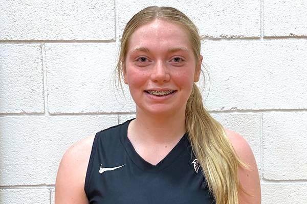 Flanagan-Cornell ekes out first set, rolls in second for season-opening win over Woodland
