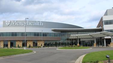 Mercyhealth agrees to $1M settlement for religious discrimination over COVID-19 vaccine mandate