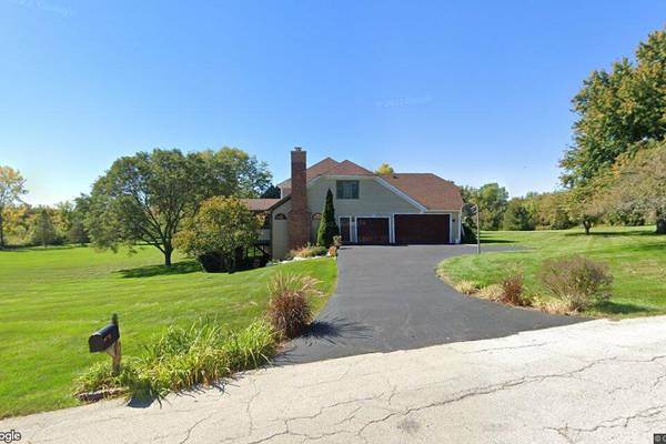 St. Charles: Single-family home goes for $658,000