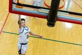 Sterling shakes off slow start, pulls away from L-P in regional semifinal