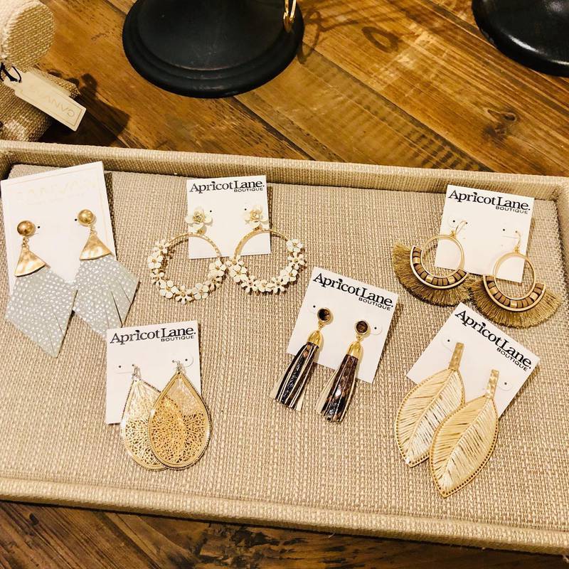 Find your own style at Apricot Lane Boutique in Geneva Shaw Local