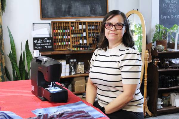 SVACC Professional Women’s Network Committee awards small business grant to Morrison business