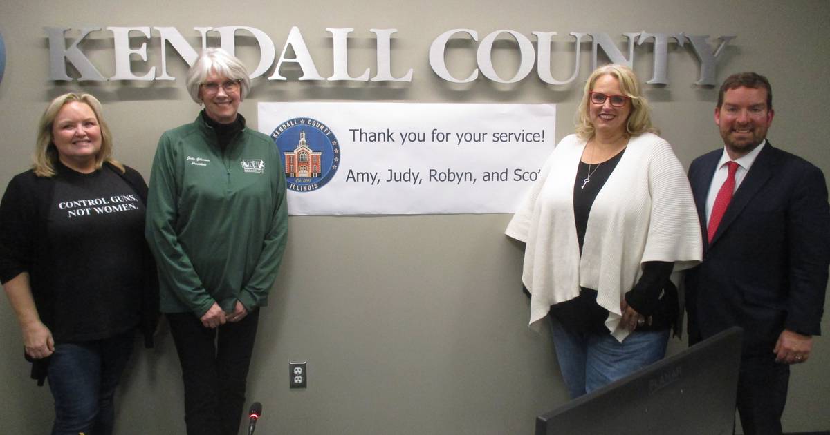 It’s hail and farewell at the Kendall County Board as chairman, three