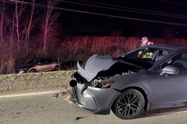 3 people hospitalized after 3-vehicle crash in Pingree Grove