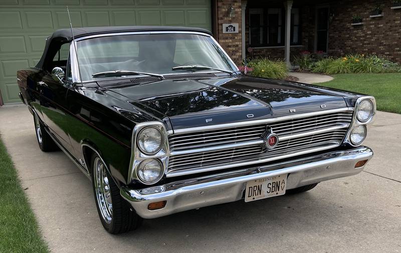 Photos by Steve Rubens - 1966 Ford Fairlane Front