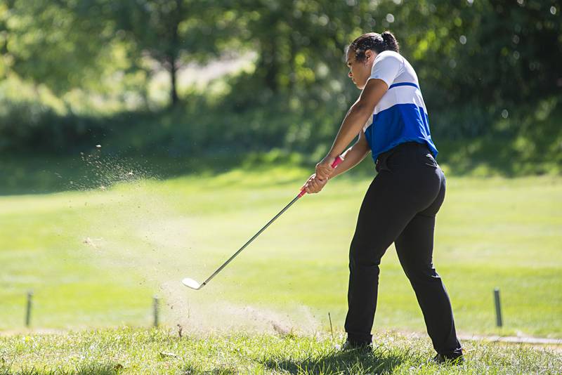 Princeton’s Emma Kruse-Carter chips towards the #6 green at Deer Valley during class A girls regional golf Thursday, Sept. 29, 2022.