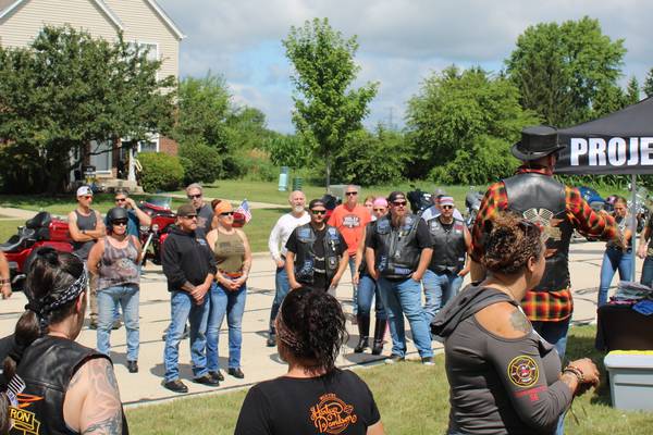 Motorcycle club raises hundreds for Project Fire Buddies in Sycamore