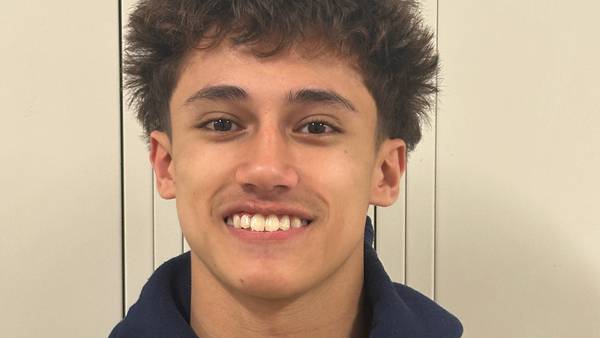 Alex Ginder helps Glenbard West win 5th straight Glenbard Cup