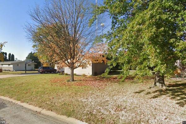 Single-family home sells for $251,000 in Streator