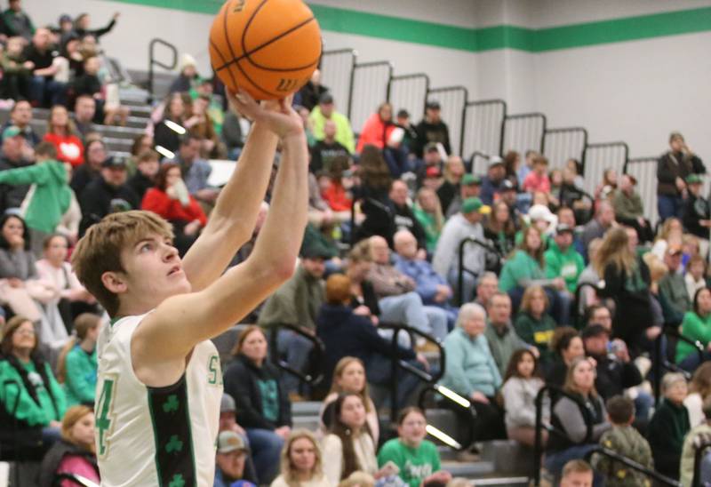 Seneca's Cameron Shriey lets go of a wide-open jump shot against Woodland on Friday, Feb. 14, 2025 at Seneca High School.
