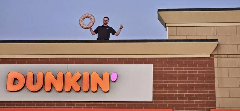 The Plano Police Department hosted their 'Cop on a Rooftop' fundraiser at the Dunkin' in Plano, raising money for the Special Olympics of Illinois.