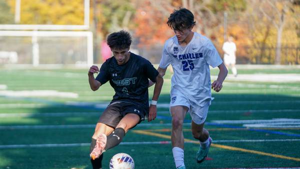 Suburban Life boys soccer notebook: Glenbard West on a roll after rough stretch, extends win streak to seven