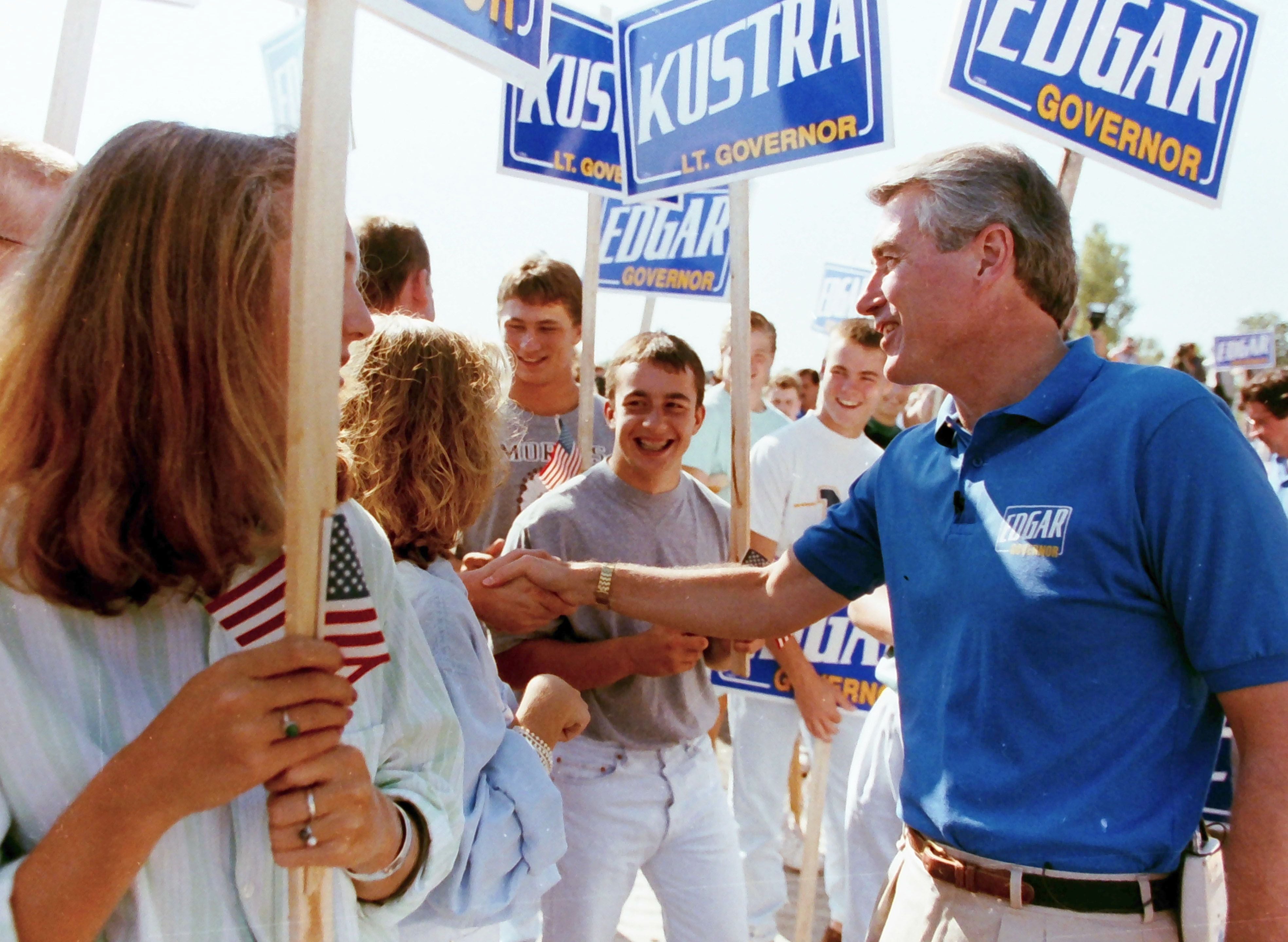 Jim Edgar candidate for Governor of Illinois, campaigns on Thursday, Aug. 30, 1990 in Peru.