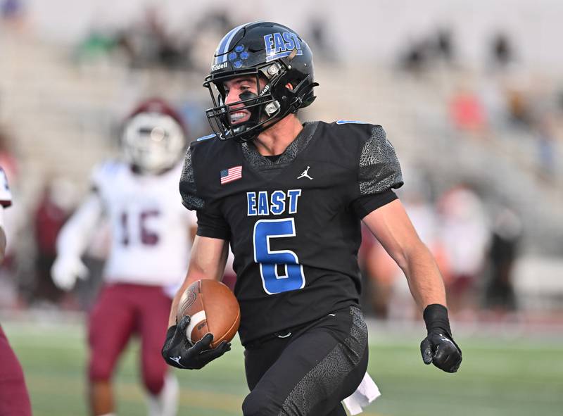 Lincoln Way East's William Schlinger (6) out runs the Kankakee defense for a touchdown during the non-conference game on Friday, Sept. 05, 2025, at Frankfort.