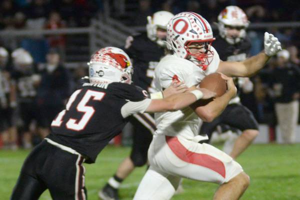 Dixon, Newman get sixth wins: Friday’s Sauk Valley football roundup
