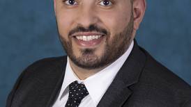 Morris Hospital orthopedic surgeon talks hip and knee pain at free YMCA program