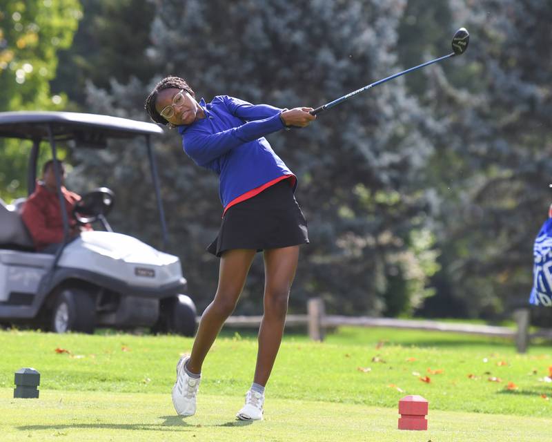 Lia Jones of Bolingbrook tees off during the Southwest Prairie conference meet on Wednesday Sept. 24, 2025, held at Blackberry Oaks Golf course in Bristal.