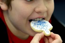 McHenry County Jewish Congregation celebrates Chanukah at Crystal Lake synagogue