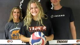Girls Volleyball notes: Lauren Coyne carries on family ties at Wheaton Warrenville South
