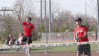 Boys tennis: Win in final match lifts Ottawa over L-P 3-2