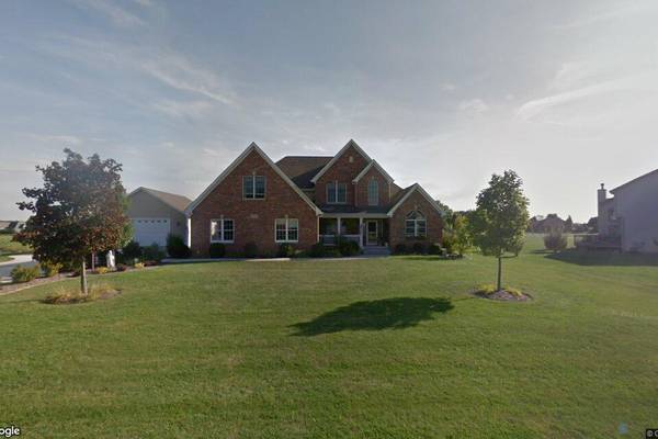 Sale closed in Plano: $570,000 for a three-bedroom home