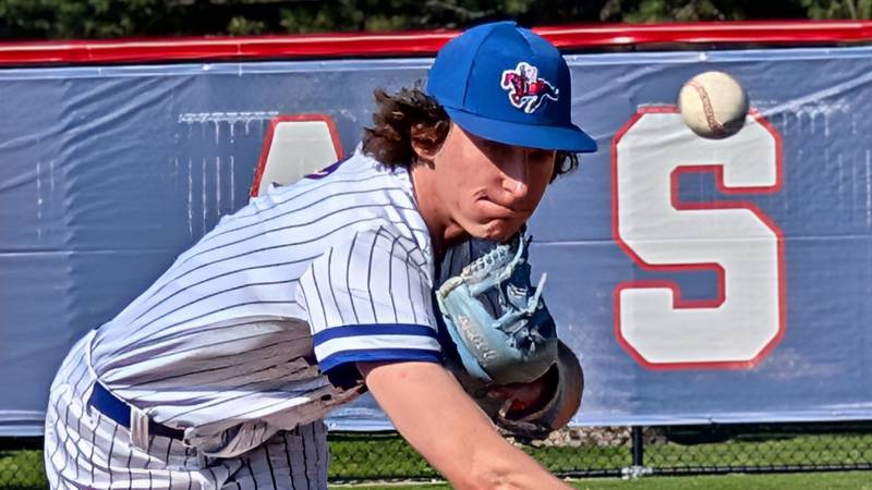 Jake Gillette homers, Dundee-Crown beats Burlington Central