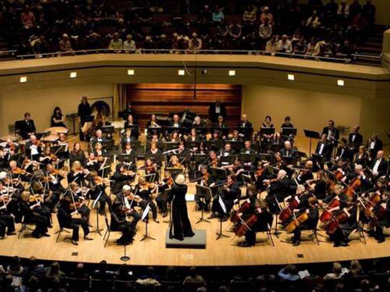 5 Things to Do: DuPage Symphony Orchestra holiday concert, holiday lights shows and more this weekend