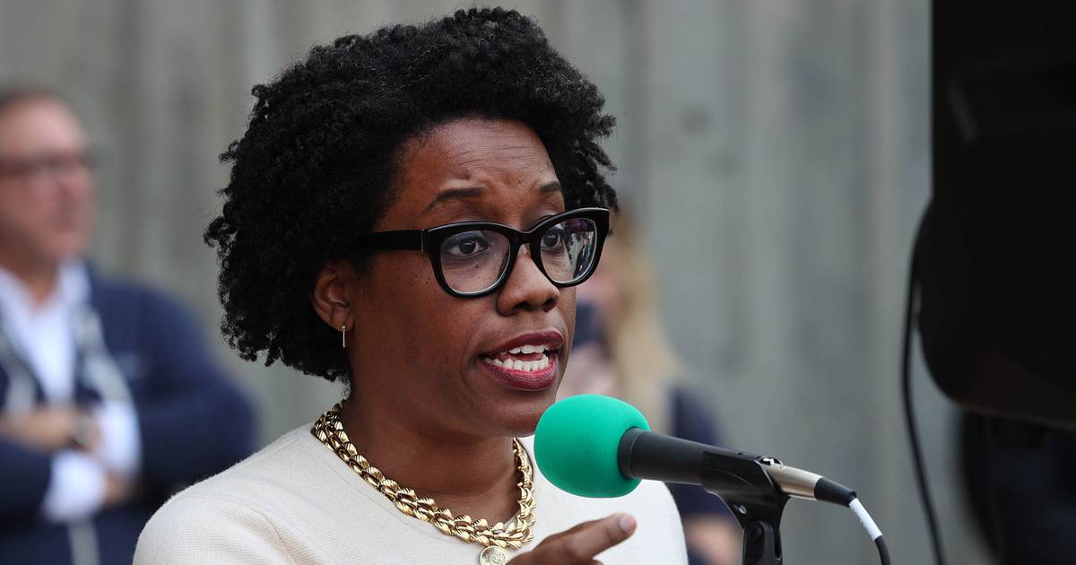 Aurora programs for affordable housing, braille displays get funding boost from U.S. Rep. Lauren Underwood