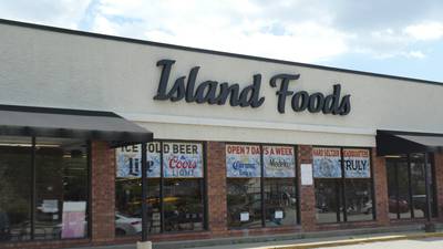 Grocery store set to take over former Island Foods space in Island Lake