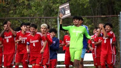 Hugo Arista scores hat trick as Dundee-Crown ousts St. Charles East in Class 3A regional final
