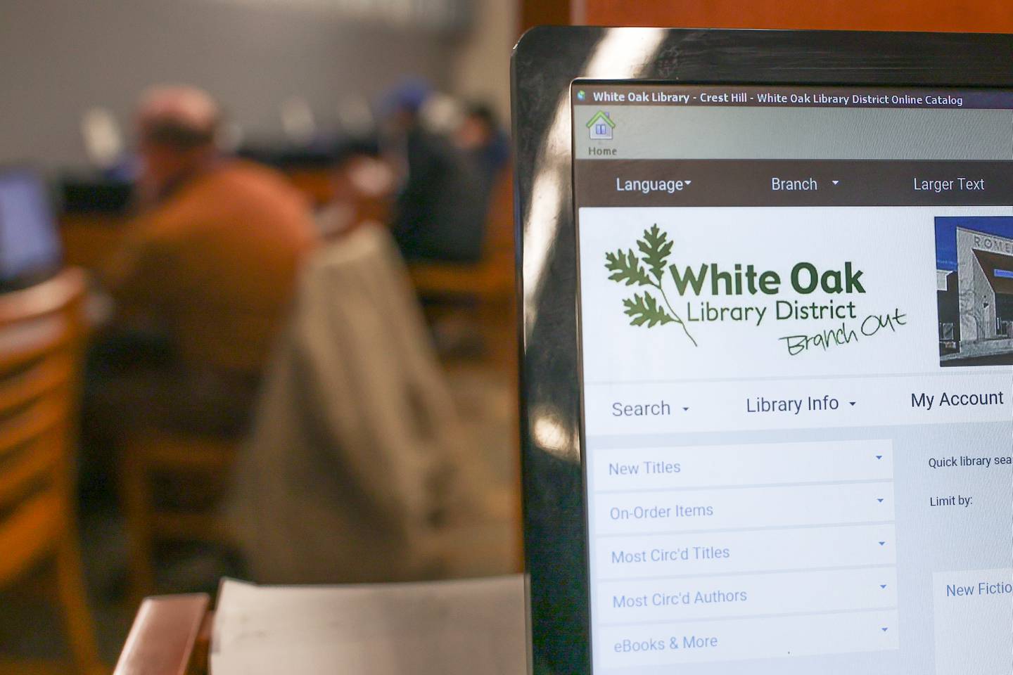 A computer sits on the library Home Screen at White Oak Library District in Crest Hill on Thursday, Jan 23, 2025.