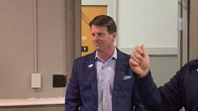 Curtis overwhelms Walters, gains 2nd term