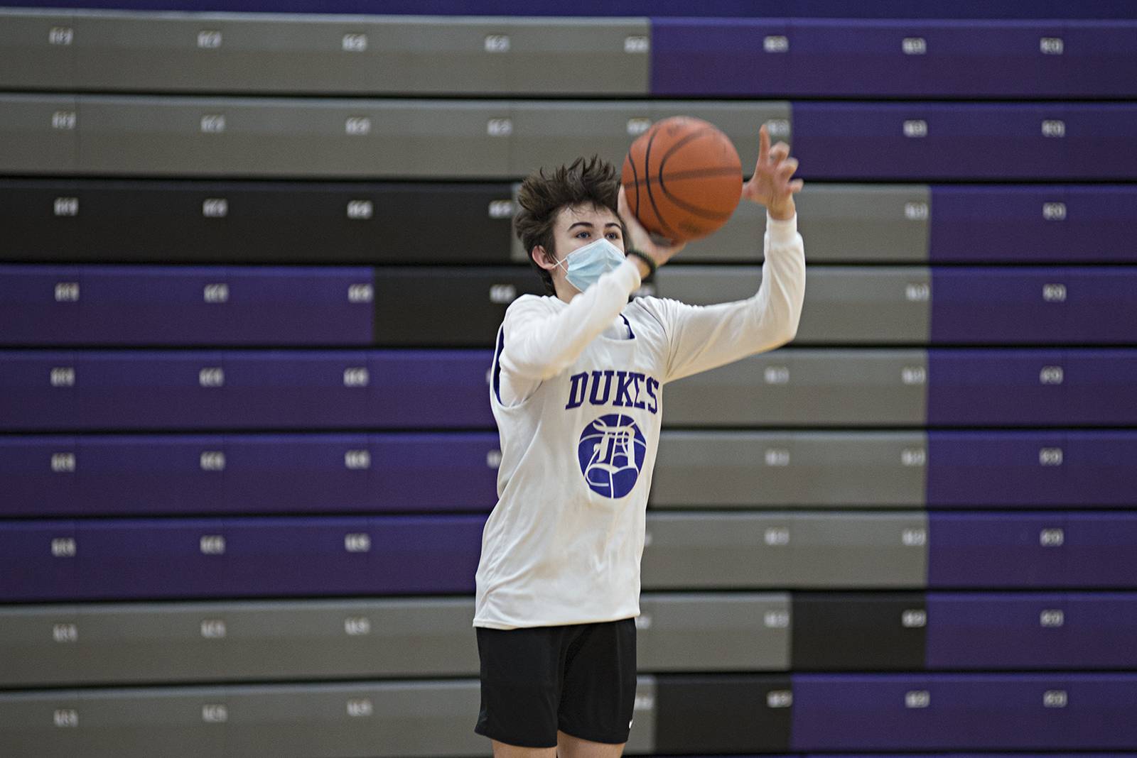 Dixon boys basketball hit the court in prep for the season Shaw Local
